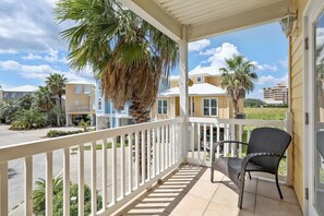 House - Blue Lagoon Beach House (Gulf Shores)