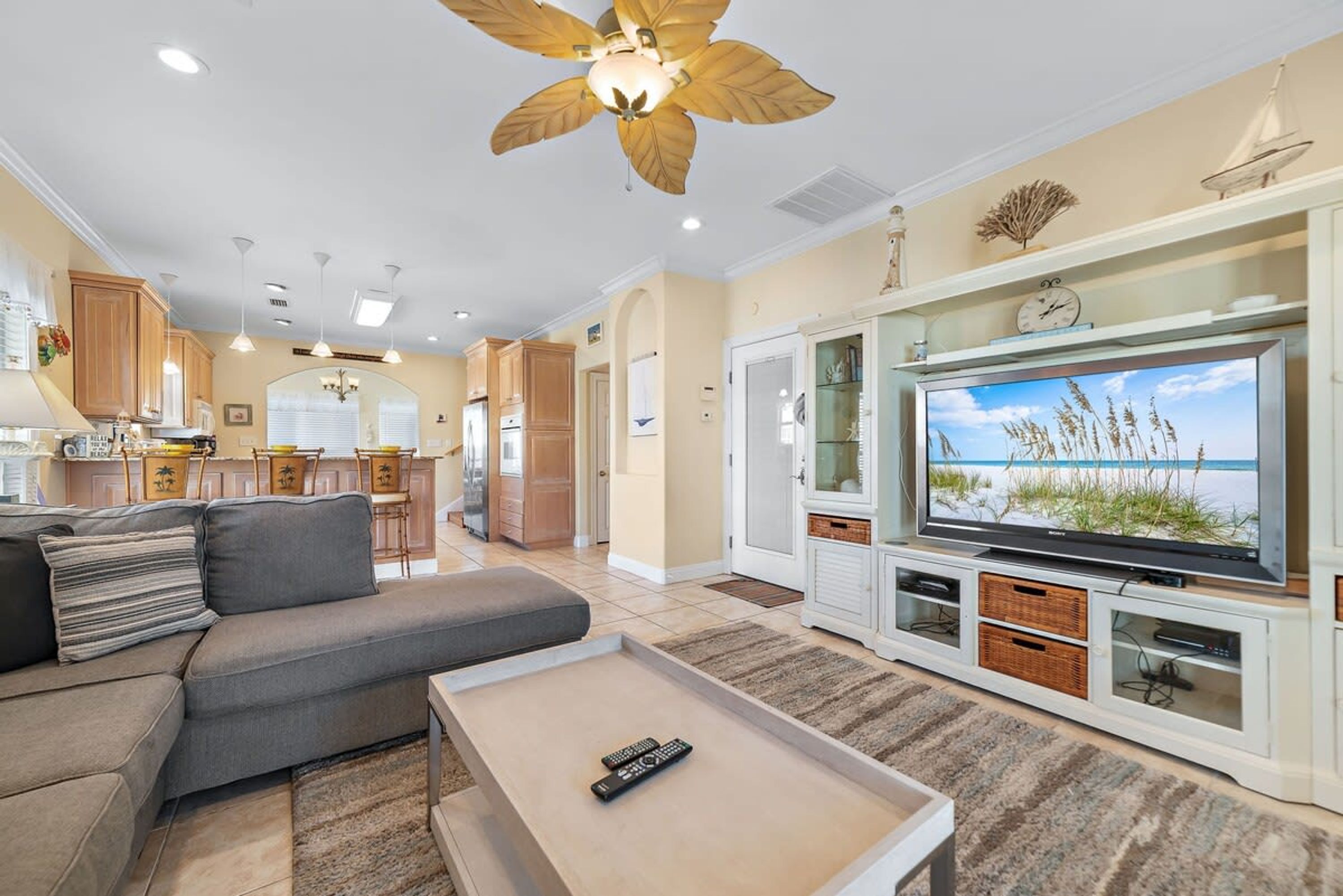 House | 5 bedrooms, Internet
