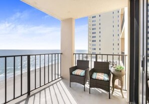 House - Phoenix I 1112-11th Floor Splash pad Beachfront 2 Bedrooms 2 Baths (Orange Beach)