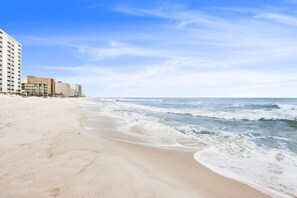 House - Sweet Mama s 4 Bedrooms 4 Baths Cottage Beach Access Pool Sleeps 12 (Gulf Shores)