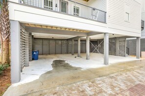 House - Sweet Mama s 4 Bedrooms 4 Baths Cottage Beach Access Pool Sleeps 12 (Gulf Shores)