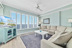 House - Regency Isle 1102 3 3 2 Covered Parking Spots Penthouse (Orange Beach)