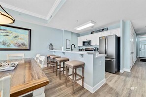 House - Regency Isle 1102 3 3 2 Covered Parking Spots Penthouse (Orange Beach)