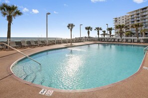 Apartment | 1 bedroom, Internet - Tradewinds 602- Beachfront Heated Indoor Pool Sleeps 6 (Orange Beach)