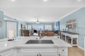 House - Admirals Quarters 1402- Beachfront 3 Bedrooms 3 Baths Sleeps 8 (Orange Beach)