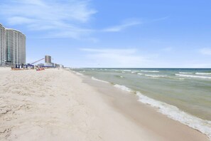 House - Admirals Quarters 1402- Beachfront 3 Bedrooms 3 Baths Sleeps 8 (Orange Beach)