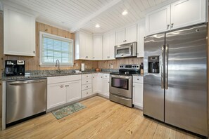 House - Don t Worry Beach House 3 2 2 Blocks to Beach (Gulf Shores)