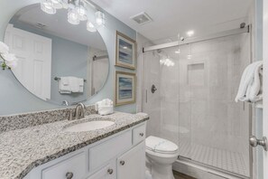 House - Windward Pointe 304- Pristine Amenities Galore (Orange Beach)