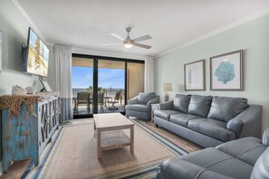 House - Windward Pointe 304- Pristine Amenities Galore (Orange Beach)