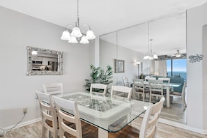 House | 3 bedrooms, Internet - Windward Pointe 804- Sleeps 10 Beachfront Resort Amenities (Orange Beach)