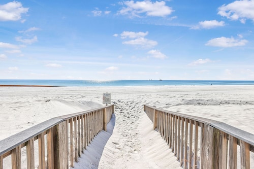 Dolphin Harbor 1B Bay Beach Access Sleeps 10 Three Bedrooms 3 Baths