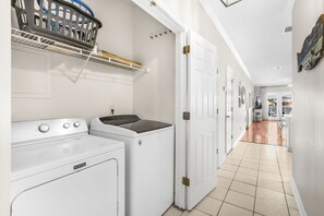 Apartment - Dolphin Harbor 1B Bay Beach Access Sleeps 10 Three Bedrooms 3 Baths (Orange Beach)