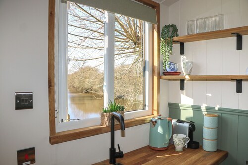 Salthaven Shepherds Hut