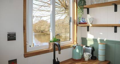 Salthaven Shepherds Hut