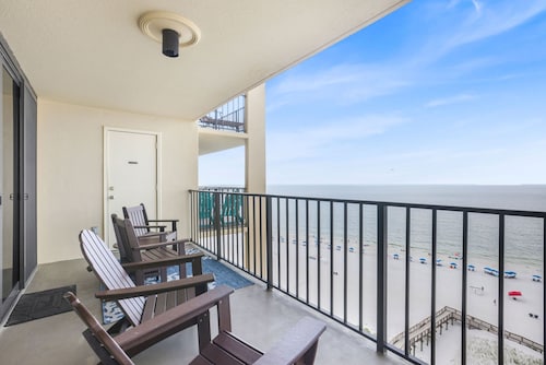 Phoenix II 2101 3 Bedrooms Amenities Galore Beachfront