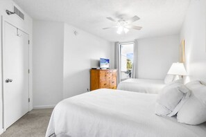 House | 3 bedrooms, Internet - Windward Pointe 105 True Ground Floor Beachfront (Orange Beach)