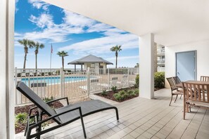 House - Windward Pointe 105 True Ground Floor Beachfront (Orange Beach)