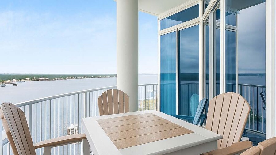 Bel Sole 1102 Spacious Water View Beach Access