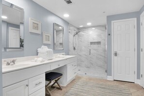 House - Enclave 401 Beachfront Tennis Stunning Views (Orange Beach)