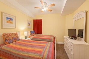 House - Island Royale- Beachfront Penthouse (Gulf Shores)