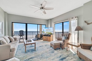House - Palms 304 Beachfront 3BR 3BA Corner Condo (Orange Beach)