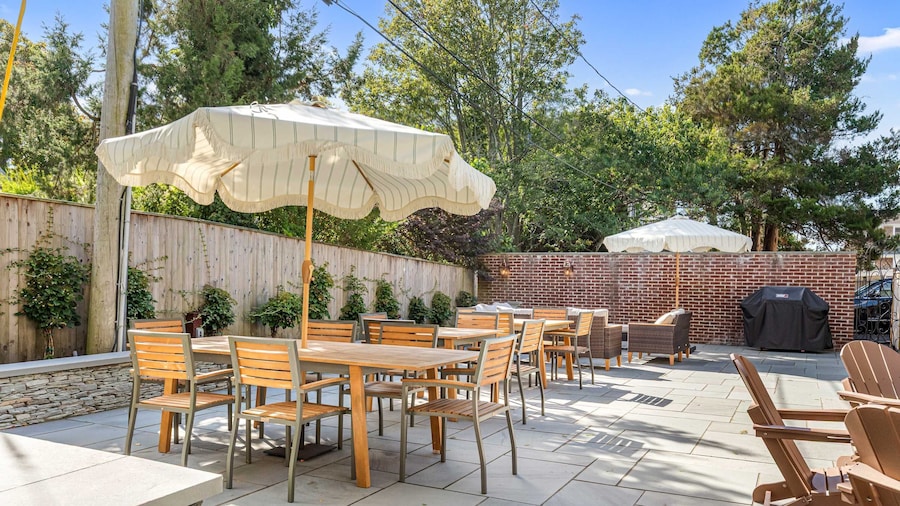 Harborview Suite Harbor Views Timeless Luxury