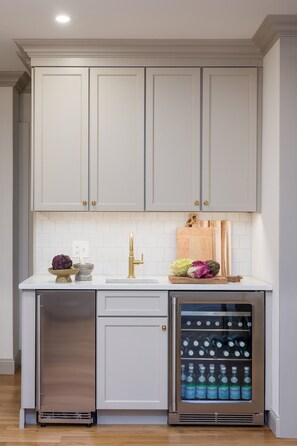 Apartment - The Queen Anne Suite A Newport Seaside Retreat (Newport)