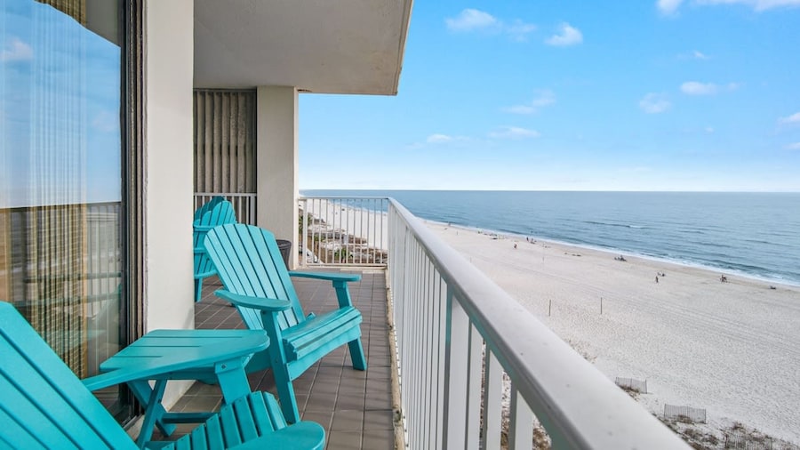 Shoalwater 705 Beachfront Condo Pool Hot Tub More