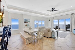 House - Beachfront Escape Sleeps 10 Incredible Views (Orange Beach)