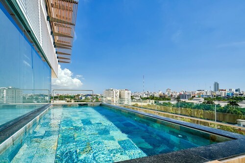 2BR The City Center Dtown Pool Gym Nearcecilip