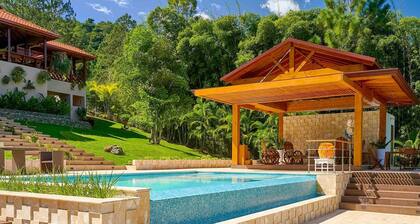 4BR Wood Mountain Villa Jarabacoa Heated Pool