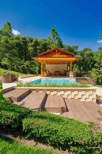4BR Wood Mountain Villa Jarabacoa Heated Pool