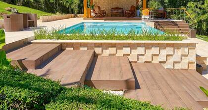4BR Wood Mountain Villa Jarabacoa Heated Pool
