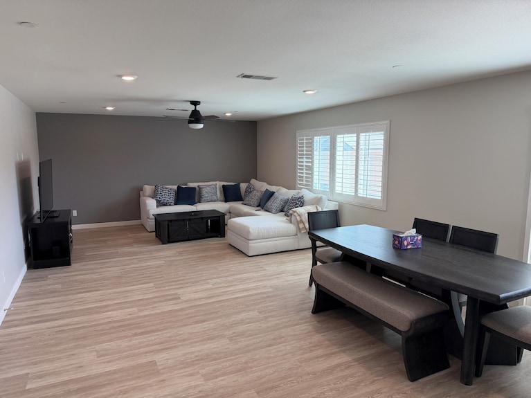 Spacious 4-bedroom House In Tranquil Fontana With Ac And Gym - Fontana, CA