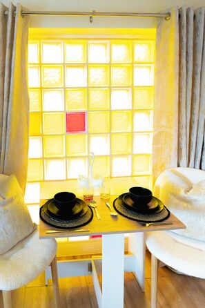 Dining - City-Centre Gem | Modern Top-Floor Retreat (Cambridge)