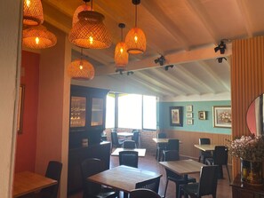 Restaurant - Hotel Galería Plaza (Santa Bárbara)