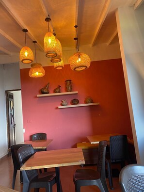 Restaurant - Hotel Galería Plaza (Santa Bárbara)