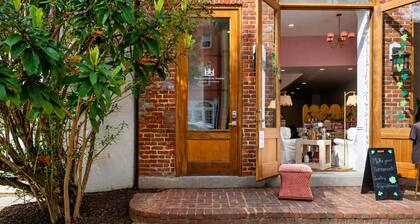 PRIME + Rare Location, Restored 1800s Modern Stay