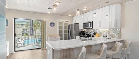 Condo, Multiple Beds (Sandprints A8) | Private kitchen