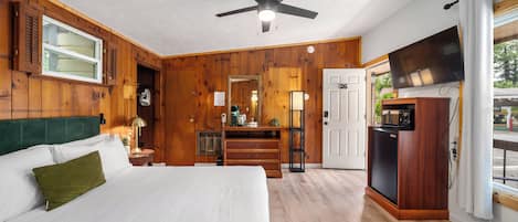 1 habitación, tabla de planchar con plancha, wifi y ropa de cama