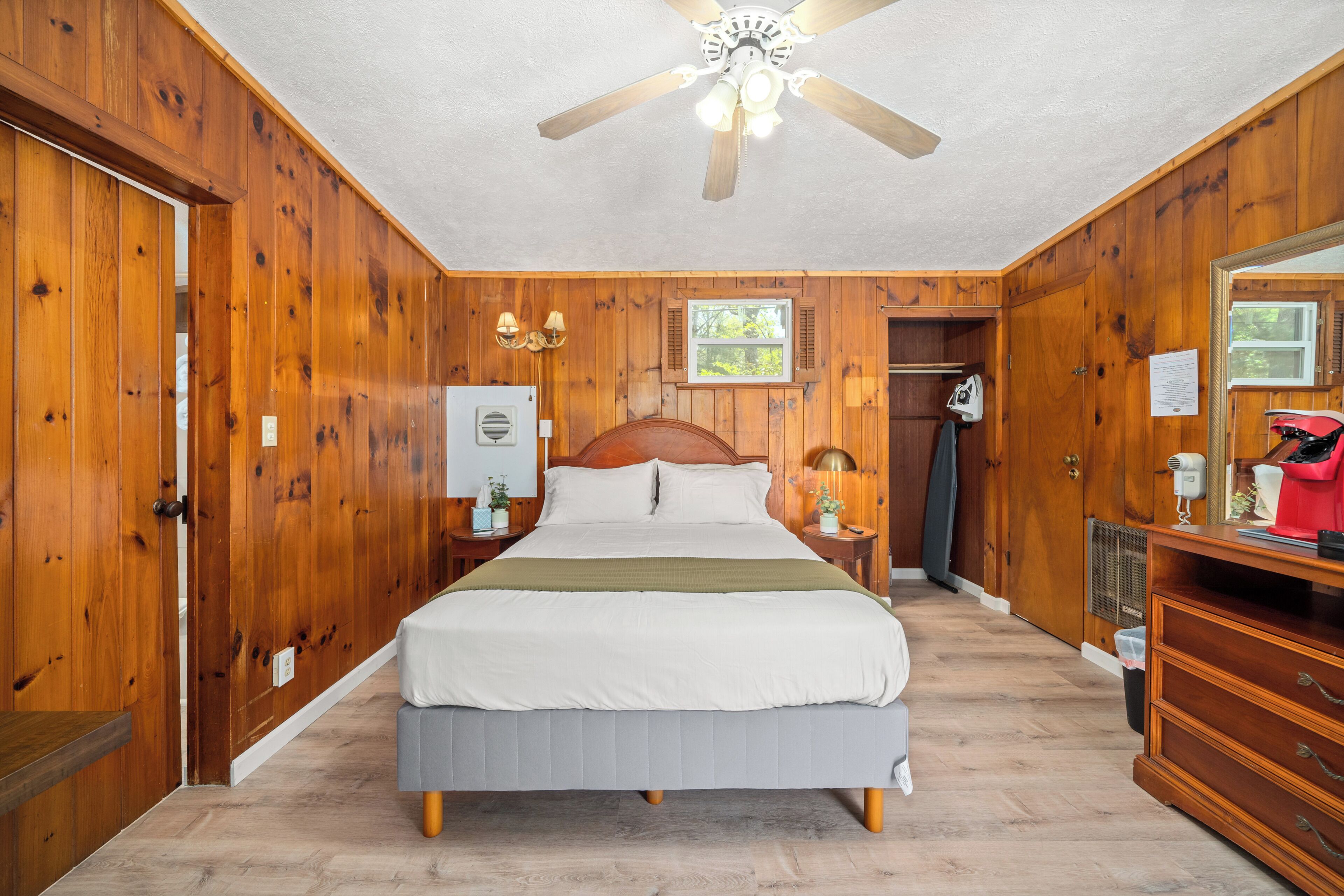 1 bedroom, iron/ironing board, WiFi, bed sheets