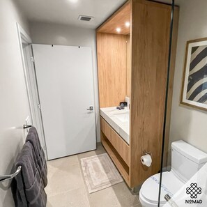 Bathroom - Luxury 31st floor Modern Studio Miami Worldcenter (Miami)