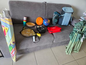 Living area - New T2 with terrace 300 meters from the beach, anse à l' âne, les 3 ilets (Les Trois-Îlets)