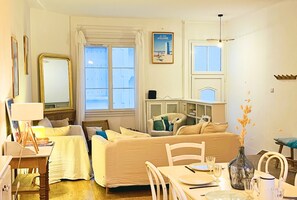 Living area - Villa Bain de mer - 8/10pers - Charming house ideally located near the sea (Les Sables-d'Olonne)