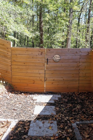 Property grounds - Cozy Private Studio near ATL Airport (College Park)