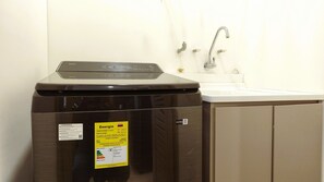 Interior - Modern 3BR Apartment-Country Reserved FullComfort (Gaira)