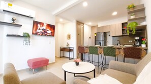 Living area - Modern 3BR Apartment-Country Reserved FullComfort (Gaira)