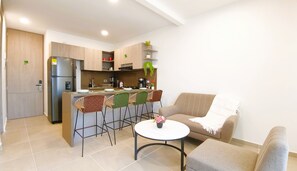Interior - Modern 3BR Apartment-Country Reserved FullComfort (Gaira)