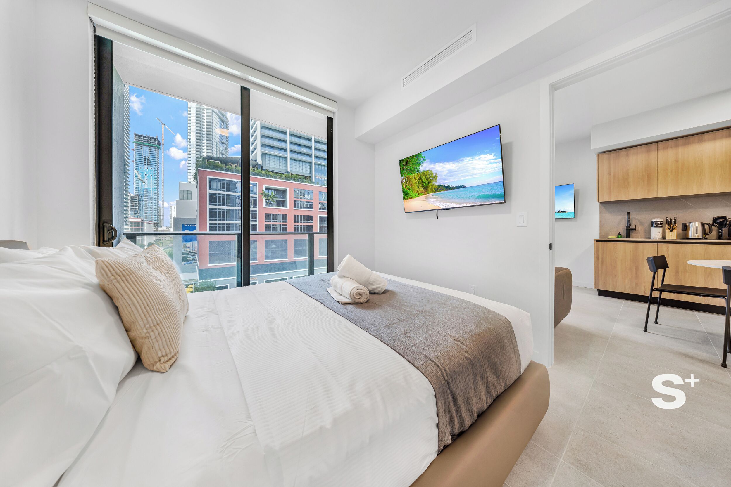 Condo, sacada, vista para a cidade