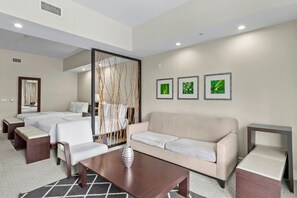 Interior - Studio w/ Accessible Features | Dining, Spa & Pool (Miami)
